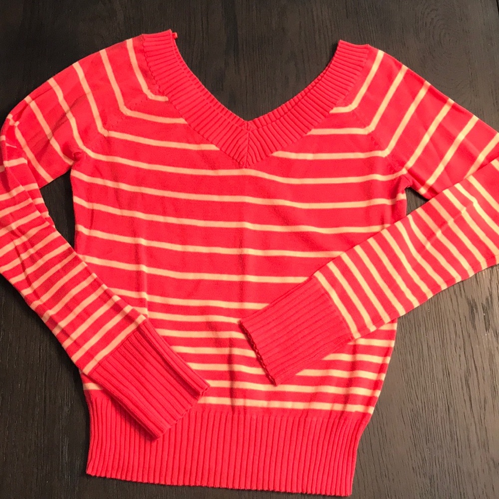AE Light weight sweater
